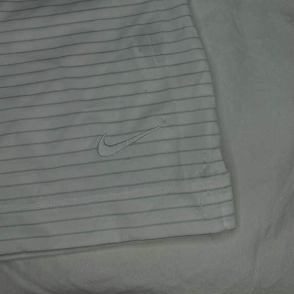 NWT - NIKE Golf Polo Tour Performance DriFIT Sleeveless White Striped Large Logo - Picture 6 of 10